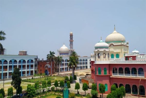 যে বৈশিষ্ট্যে অনন্য কওমি মাদরাসা
